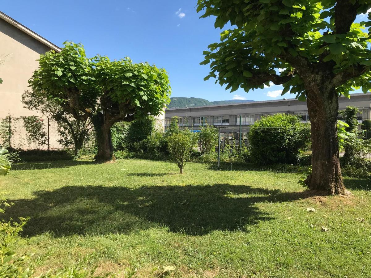 Un Petit Bout De Reve, Balcon, Parking & Proche Centre Apartment Annecy Bagian luar foto